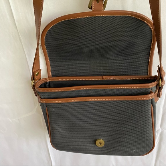 Evan Picone Two Toned Leather Handbag - Picture 7 of 9